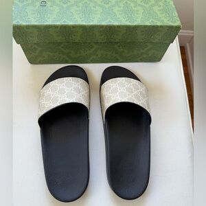 Gucci Women’s slides